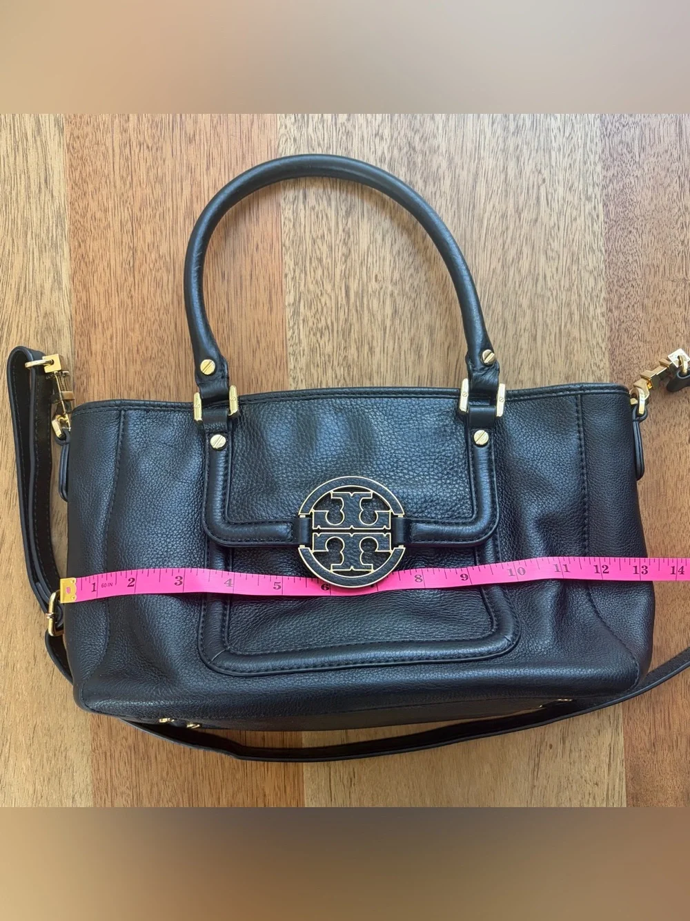 Tory Burch Amanda Medium Tote black pebbled leather detachable strap